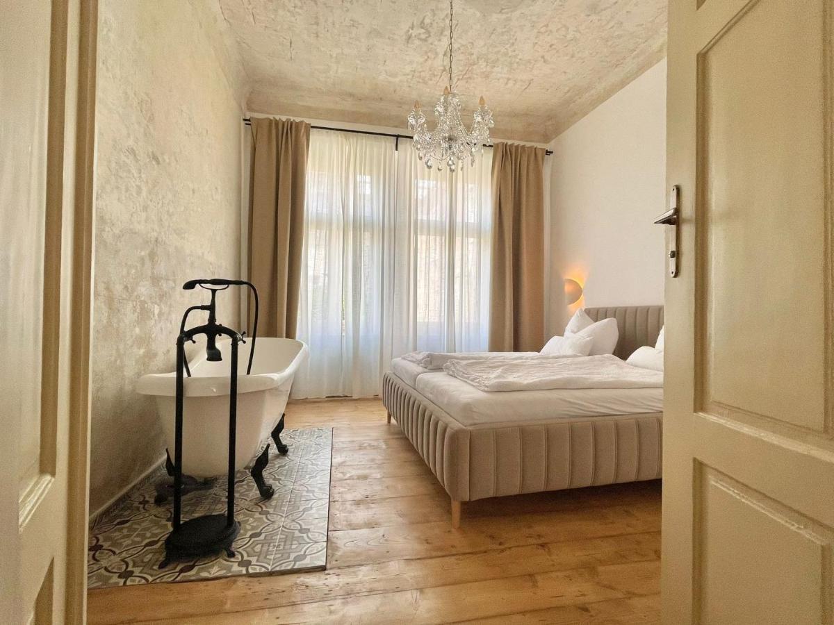 Apartma Adina 1905 كارلوفي فاري المظهر الخارجي الصورة